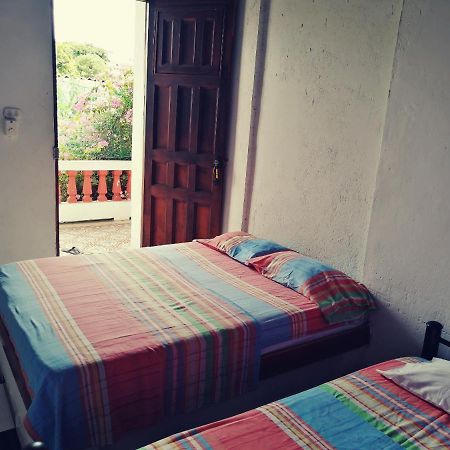 Hostal Maranatha Santa Marta  Luaran gambar